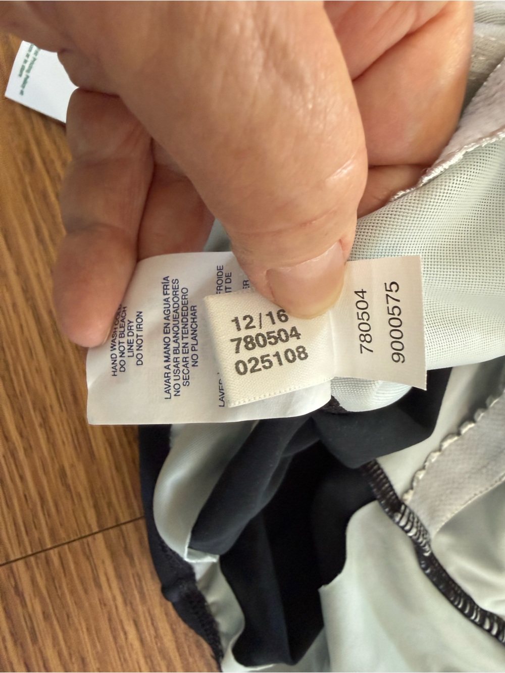 NWT Reebok Variations of Blue Swimsuit, Shelf Bra - Picture 7 of 12